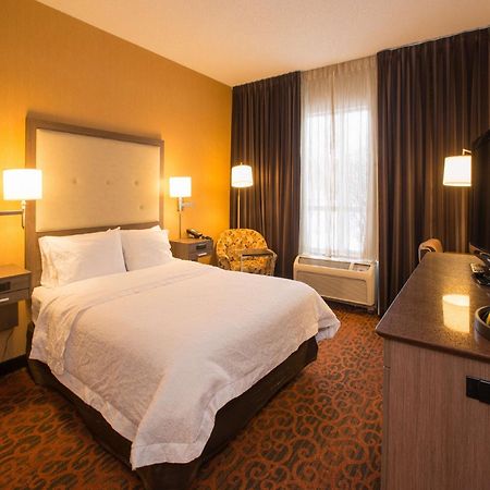 Hampton Inn Toronto-Mississauga West Exterior foto