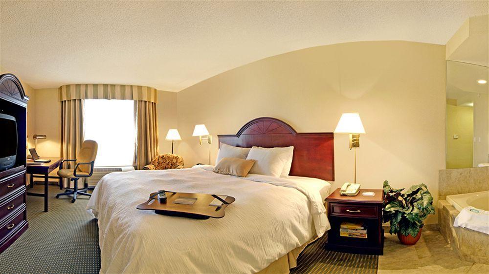 Hampton Inn Toronto-Mississauga West Exterior foto