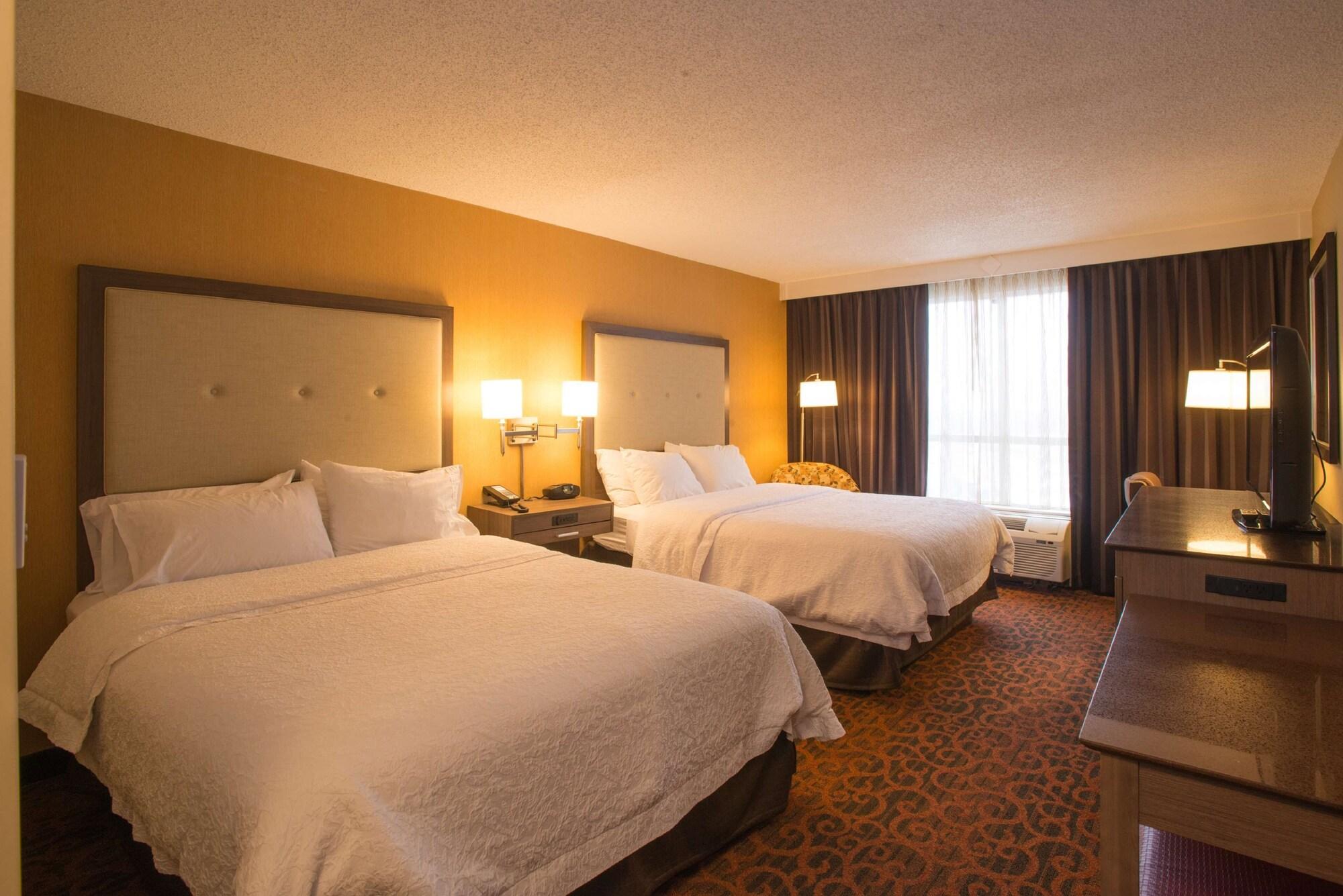 Hampton Inn Toronto-Mississauga West Exterior foto