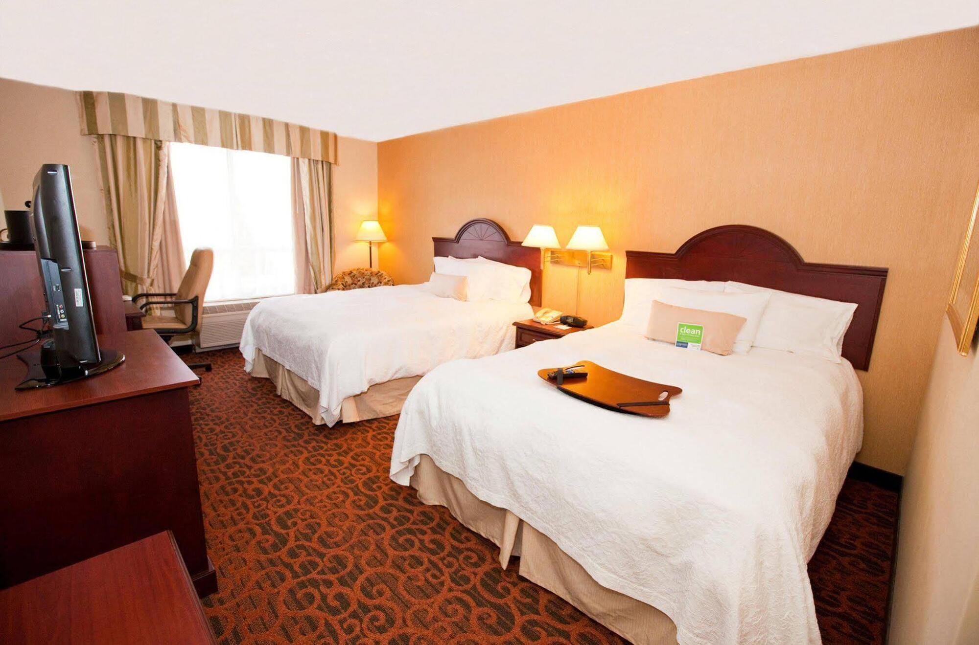 Hampton Inn Toronto-Mississauga West Zimmer foto