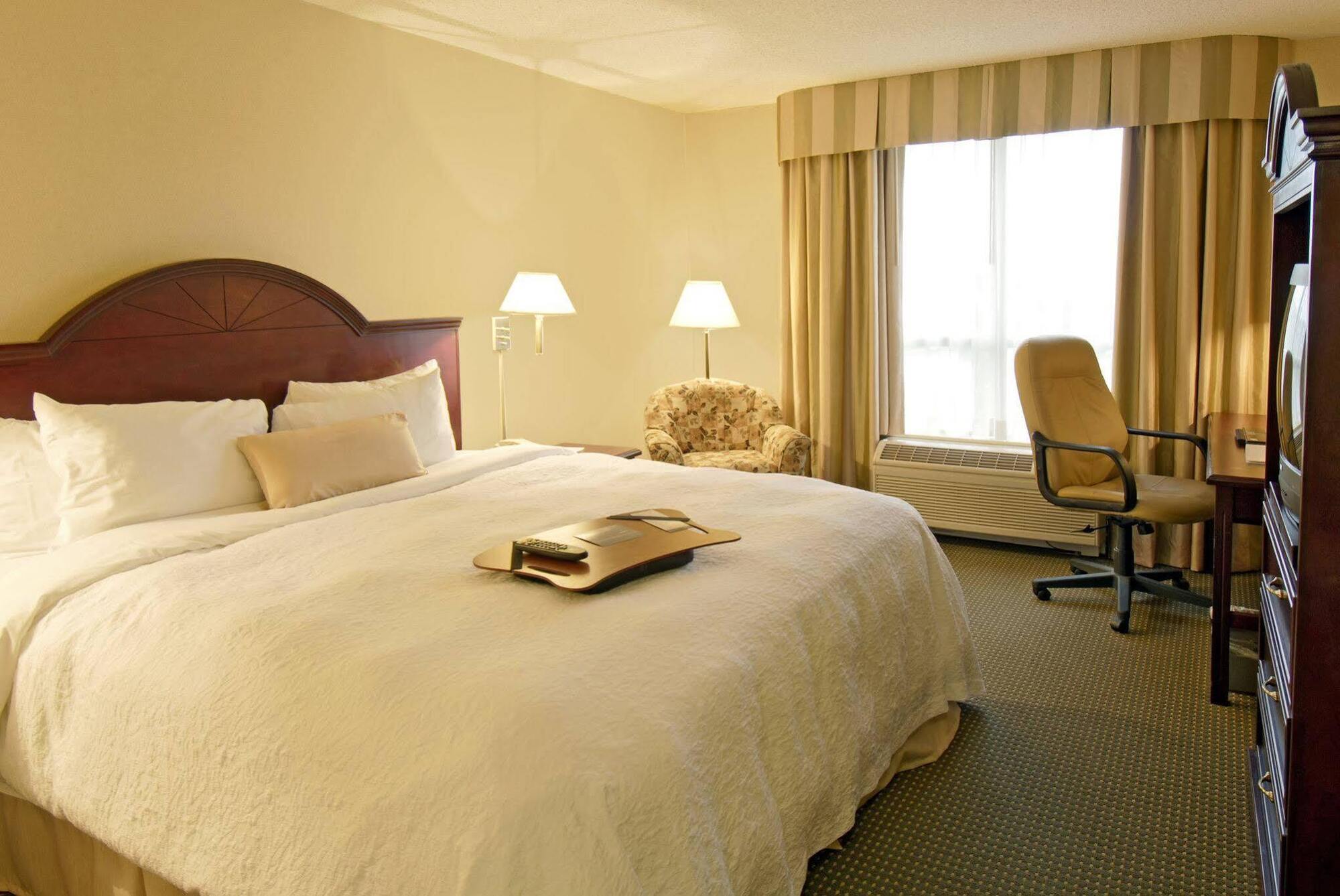 Hampton Inn Toronto-Mississauga West Exterior foto