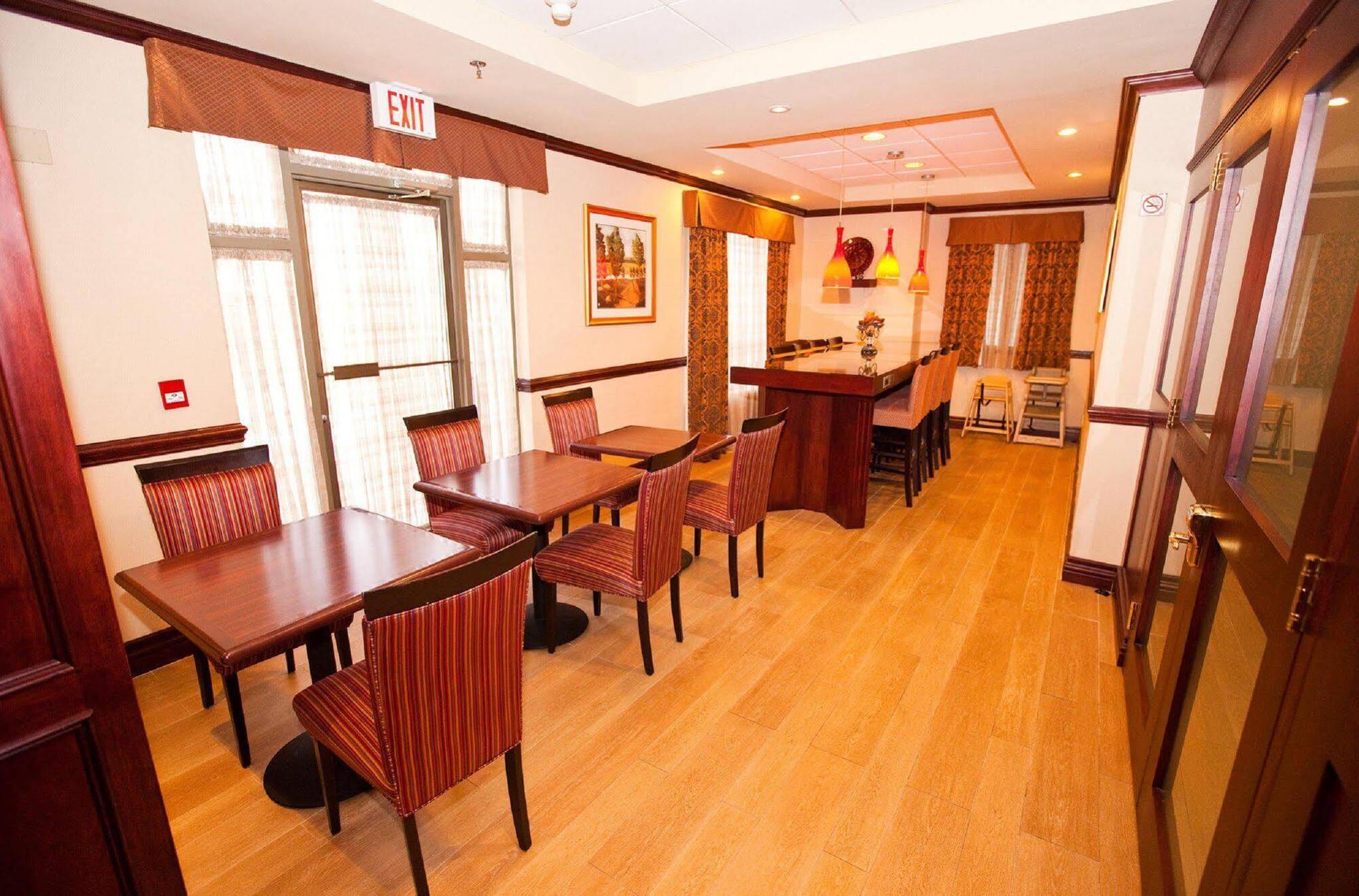 Hampton Inn Toronto-Mississauga West Zimmer foto
